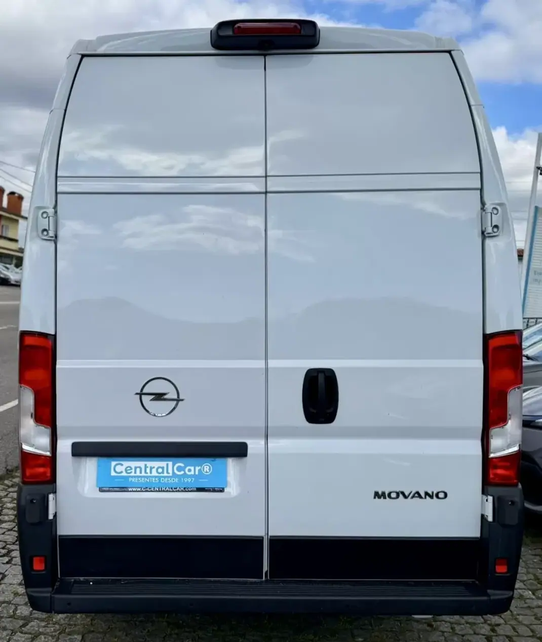 Opel 2024 - 31450 EUR, 59000 km - AUTO.MOTO.pt - 59000km - foto 8 de 20