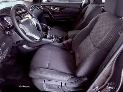 Nissan Qashqai 2015 - 14500 EUR, 171000 km - AUTO.MOTO.pt - 171000km - foto 23 de 86