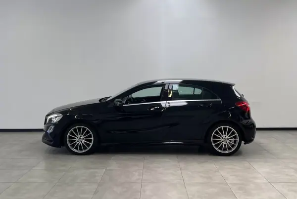 Mercedes-Benz A 180 2018 - 17900 EUR, 73000 km - AUTO.MOTO.pt - 73000km - foto 4 de 17
