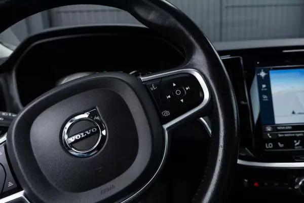 Volvo V60 2019 - 18400 EUR, 258859 km - AUTO.MOTO.pt - 258859km - foto 22 de 25