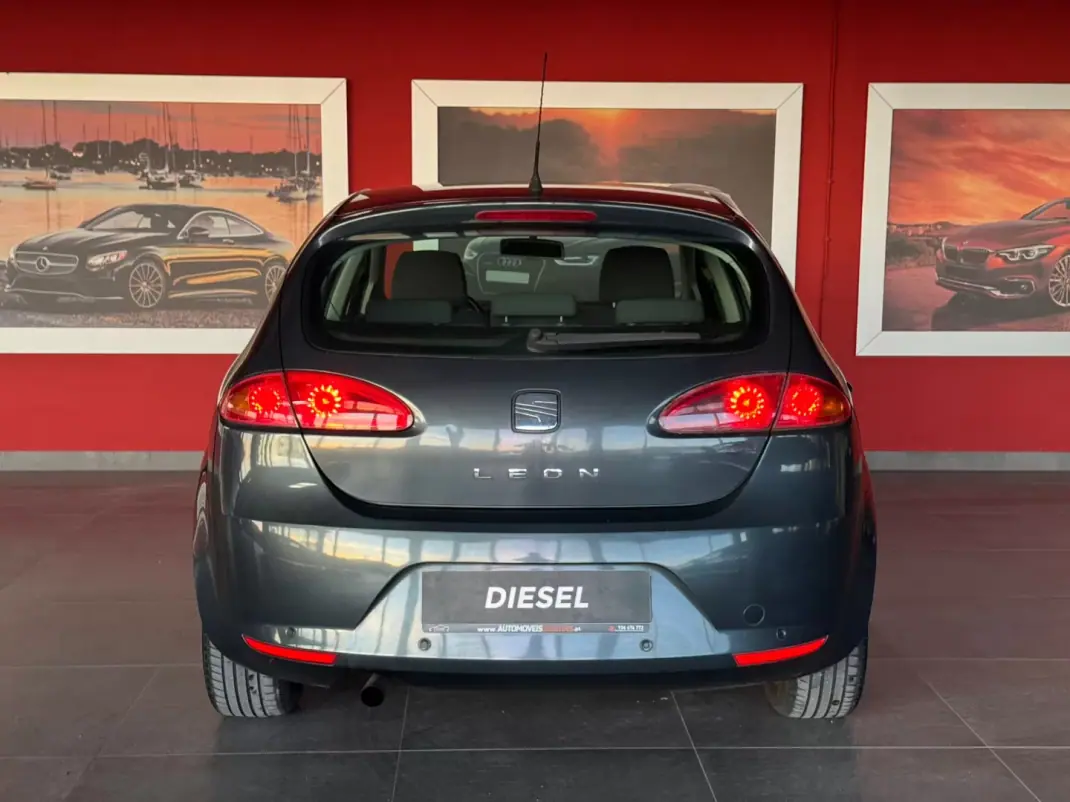 SEAT Leon 2008 - 6500 EUR, 293258 km - AUTO.MOTO.pt - 293258km - foto 10 de 20