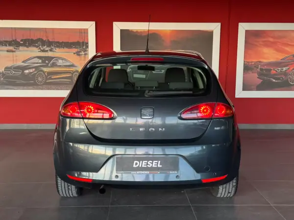 SEAT Leon 2008 - 6500 EUR, 293258 km - AUTO.MOTO.pt - 293258km - foto 10 de 20