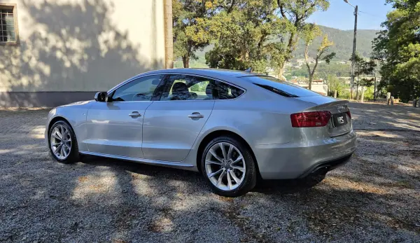 Audi A5 Sportback 2014 - 18350 EUR, 179000 km - AUTO.MOTO.pt - 179000km - foto 6 de 11