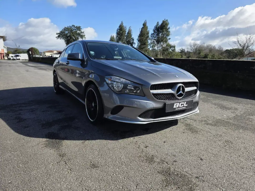 Mercedes-Benz CLA 180 2016 - 16990 EUR, 169000 km - AUTO.MOTO.pt - 169000km - foto 1 de 34