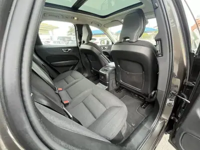 Volvo XC 60 2020 - 32750 EUR, 141000 km - AUTO.MOTO.pt - 141000km - foto 33 de 51