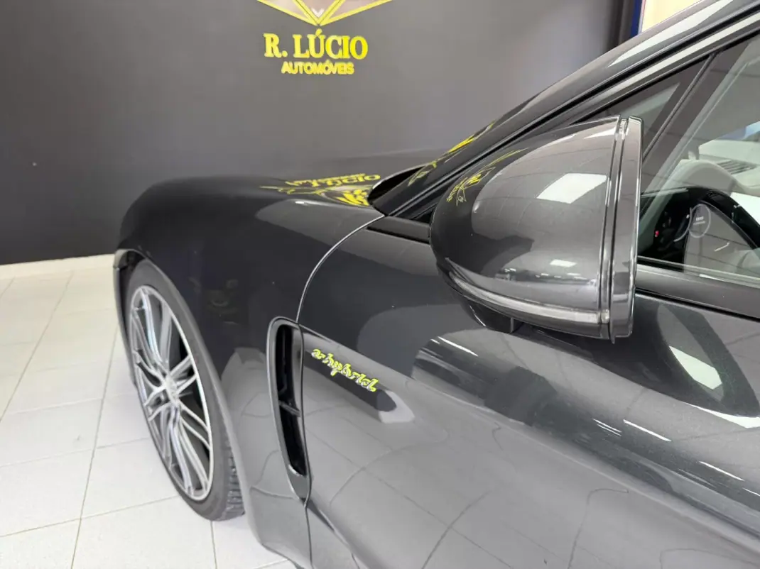 Porsche Panamera Sport Turismo 2017 - 46500 EUR, 283038 km - 283038km - foto 9 de 28