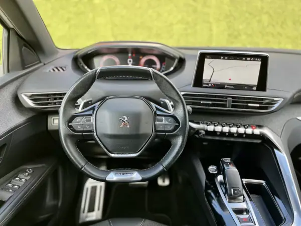 Peugeot 3008 2019 - 22250 EUR, 119000 km - AUTO.MOTO.pt - 119000km - foto 16 de 37