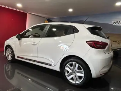 Renault Clio 2021 - 14500 EUR, 129819 km - 129819km - foto 4 de 14