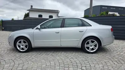 Audi A4 2007 - 5590 EUR, 300000 km - AUTO.MOTO.pt - 300000km - foto 2 de 19