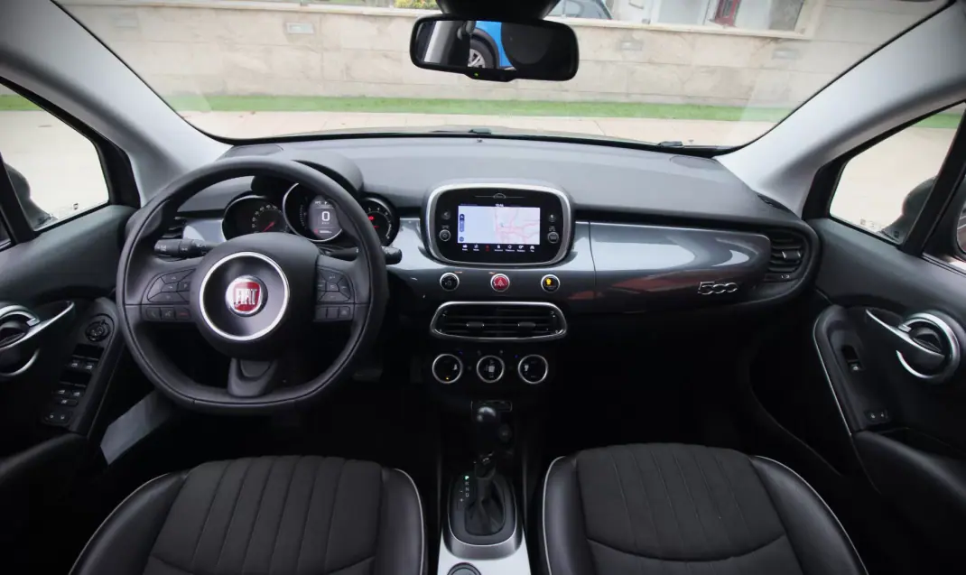 Fiat 500X 2018 - 14990 EUR, 99000 km - 99000km - foto 11 de 31