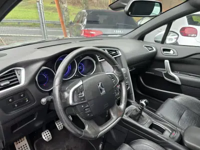 Citroën DS4 2011 - 11900 EUR, 230000 km - AUTO.MOTO.pt - 230000km - foto 4 de 11