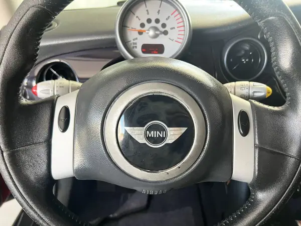 MINI 3 Portas 2006 - 6800 EUR, 204866 km - AUTO.MOTO.pt - 204866km - foto 16 de 19