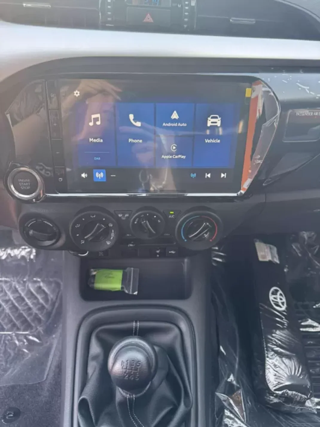 Toyota Hilux 2025 - 64900 EUR, 34 km - AUTO.MOTO.pt - 34km - foto 14 de 29