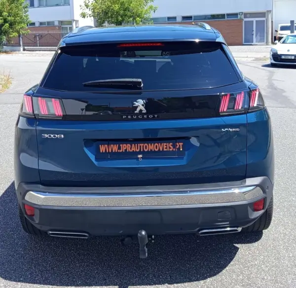 Peugeot 3008 2023 - 23490 EUR, 87200 km - AUTO.MOTO.pt - 87200km - foto 8 de 21