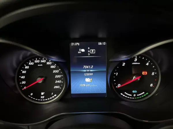 Mercedes-Benz GLC 300 de 4Matic 9G-TRONIC 2022 Hybrid Plug-In