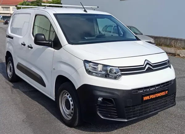 Citroën Berlingo 2020 - 10990 EUR, 82194 km - AUTO.MOTO.pt - 82194km - foto 3 de 18