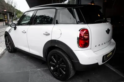 MINI Countryman 2012 - 9990 EUR, 264197 km - AUTO.MOTO.pt - 264197km - foto 3 de 27