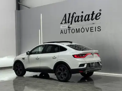 Renault Arkana 2022 - 24890 EUR, 63809 km - foto 4 de 40