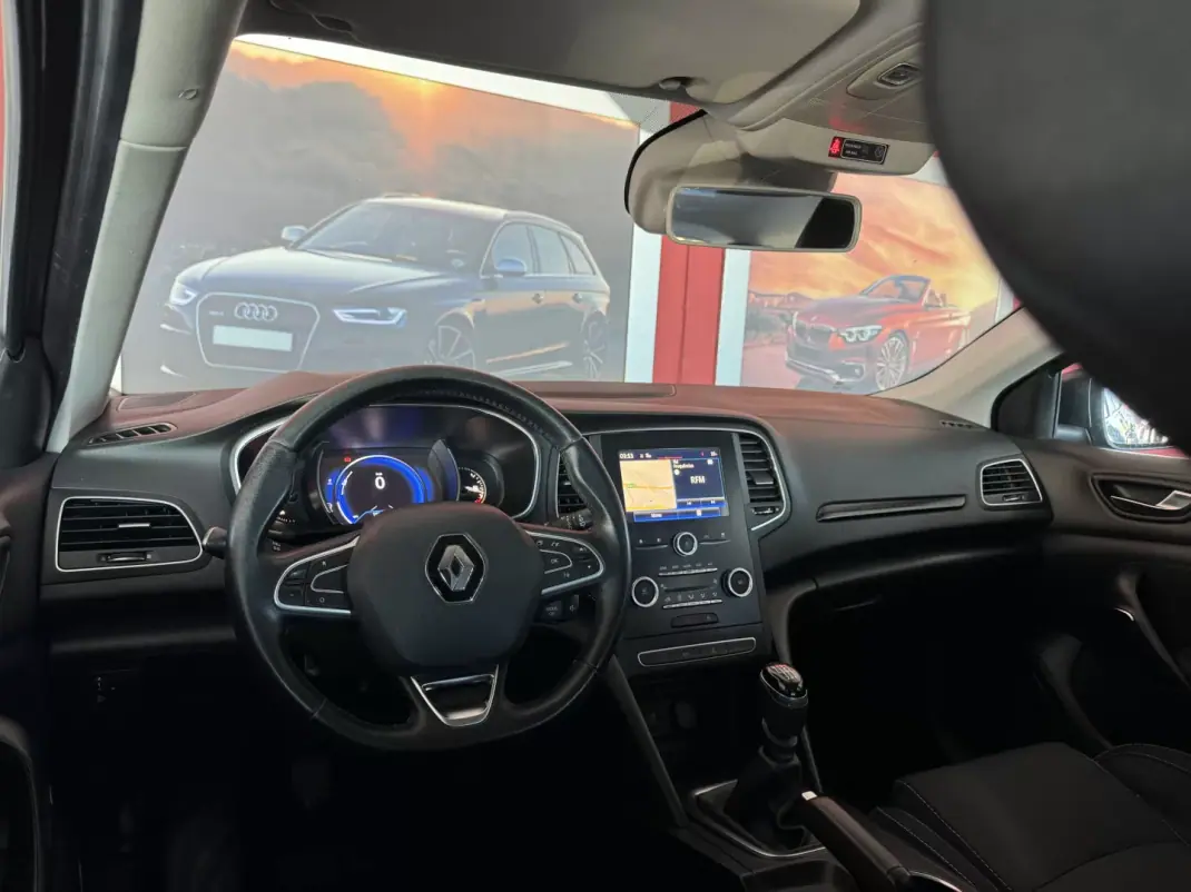 Renault Mégane 2017 - 11990 EUR, 180552 km - 180552km - foto 15 de 18