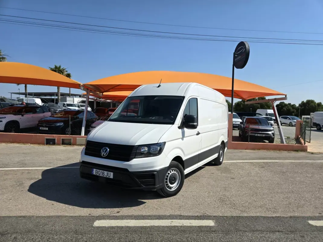 VW Crafter 2.0 TDI L3H3 IVA Dedutível 2025 - 29950 EUR, 61212 km - AUTO.MOTO.pt - 61212km - foto 1 de 10