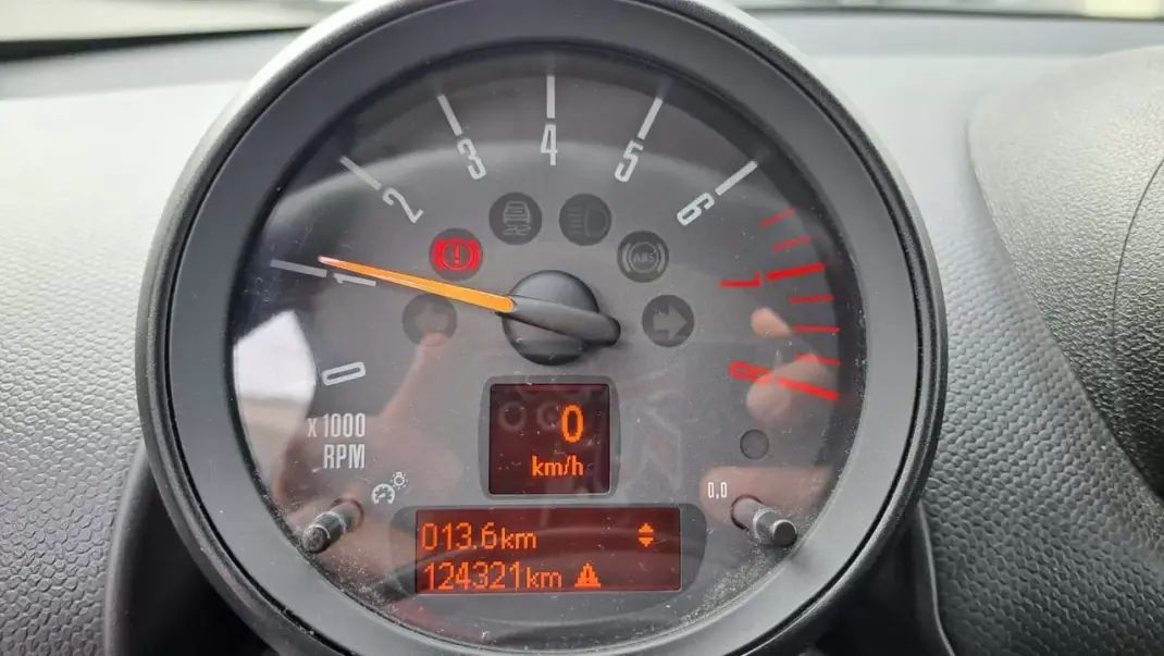 MINI Countryman 2014 - 12890 EUR, 124321 km - AUTO.MOTO.pt - 124321km - foto 36 de 43
