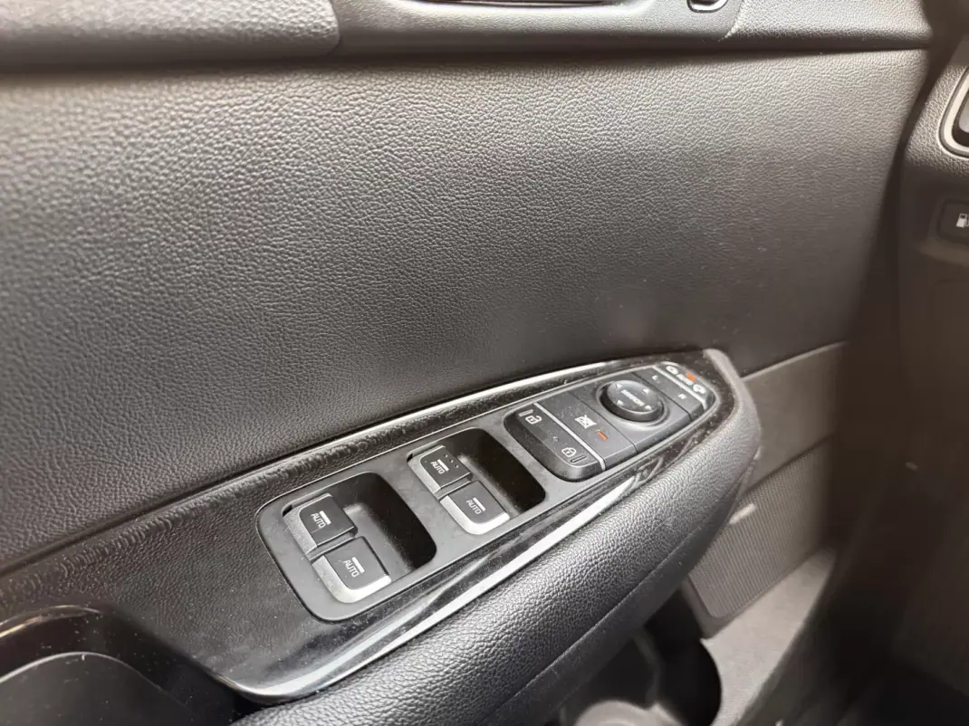 Kia Optima SW 2021 - 19500 EUR, 109915 km - AUTO.MOTO.pt - 109915km - foto 17 de 28