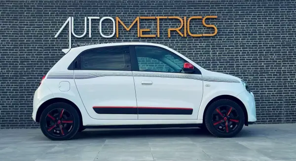 Renault Twingo 2015 - 9900 EUR, 155000 km - AUTO.MOTO.pt - 155000km - foto 4 de 12