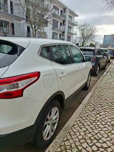 Nissan Qashqai 2016 - 18500 EUR, 77000 km - AUTO.MOTO.pt - 77000km - foto 11 de 12