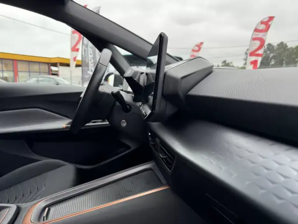 Cupra Born 2024 - 28750 EUR, 35000 km - 35000km - foto 40 de 47