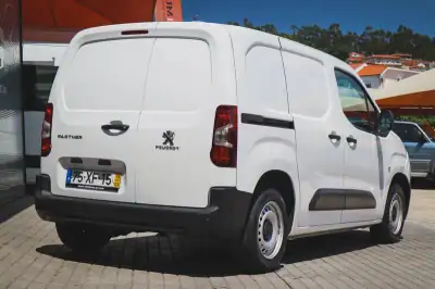 Peugeot Partner 1.6 BlueHDi Style 2019 - 12500 EUR, 174520 km - AUTO.MOTO.pt - 174520km - foto 15 de 20