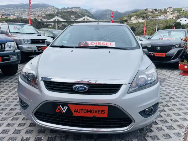 Ford Focus 2010 - 5950 EUR, 213699 km - AUTO.MOTO.pt - 213699km - foto 2 de 12