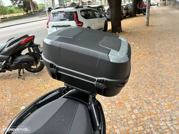 Honda Forza 2024 - 5650 EUR, 15234 km - AUTO.MOTO.pt - 15234km - foto 2 de 13