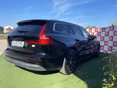 Volvo V60 2022 - 33990 EUR, 85300 km - AUTO.MOTO.pt - 85300km - foto 3 de 27