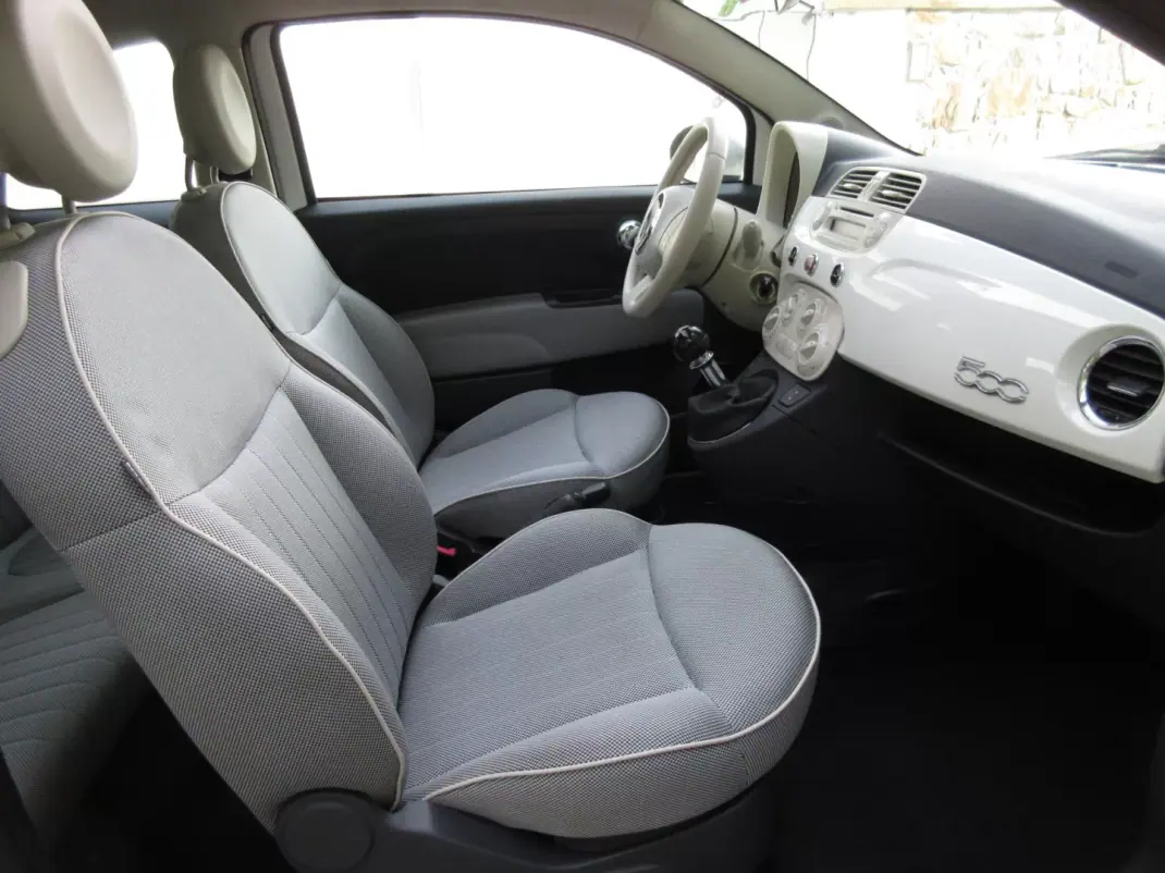Fiat 500 2010 - 6990 EUR, 185000 km - AUTO.MOTO.pt - 185000km - foto 27 de 37
