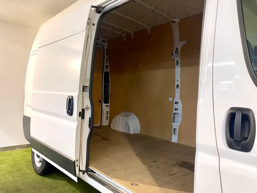 Fiat 2023 - 26450 EUR, 45000 km - AUTO.MOTO.pt - 45000km - foto 22 de 27