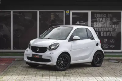 Smart Fortwo Cabrio 2015 - 11900 EUR, 179000 km - AUTO.MOTO.pt - 179000km - foto 4 de 20