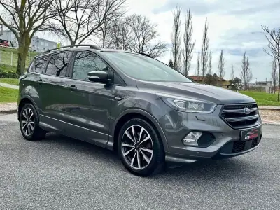 Ford Kuga 2017 - 16490 EUR, 75000 km - AUTO.MOTO.pt - 75000km - foto 4 de 60