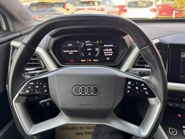 Audi Q4 e-tron 2021 - 29900 EUR, 98000 km - 98000km - foto 27 de 46