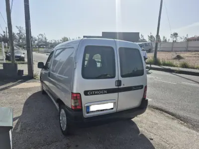 Citroën 2007 - 4900 EUR, 216500 km - AUTO.MOTO.pt - 216500km - foto 6 de 20