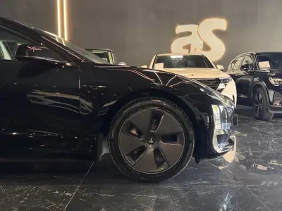 Tesla Model 3 2022 - 30990 EUR, 105300 km - AUTO.MOTO.pt - 105300km - foto 5 de 26