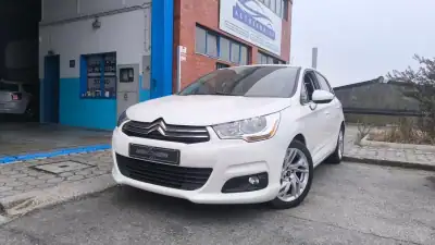 Citroën C4 2012 - 9500 EUR, 180000 km - AUTO.MOTO.pt - 180000km - foto 16 de 24