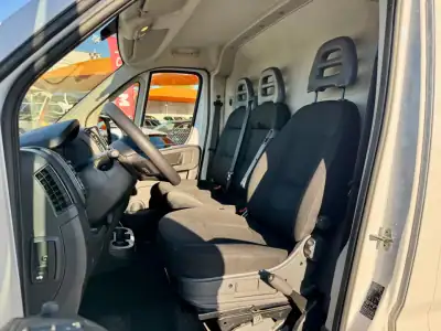 Fiat Ducato 33 MH2 2.2 Mjet 140cv 2022 - 22950 EUR, 126700 km - AUTO.MOTO.pt - 126700km - foto 5 de 10