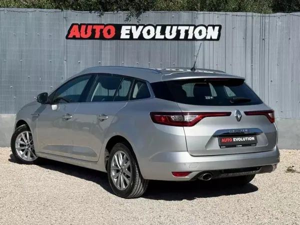Renault Mégane Sport Tourer 2018 — foto 3 de 23