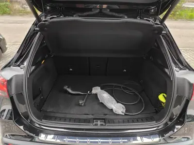 Mercedes-Benz EQA 2022 - 39960 EUR, 27000 km - AUTO.MOTO.pt - 27000km - foto 13 de 16