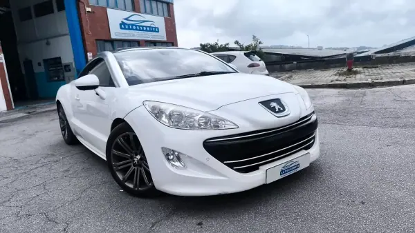 Peugeot RCZ 2011 - 10900 EUR, 158000 km - AUTO.MOTO.pt - 158000km - foto 17 de 19