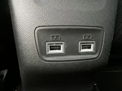 Peugeot e-208 2020 - 16800 EUR, 25181 km - 25181km - foto 22 de 24