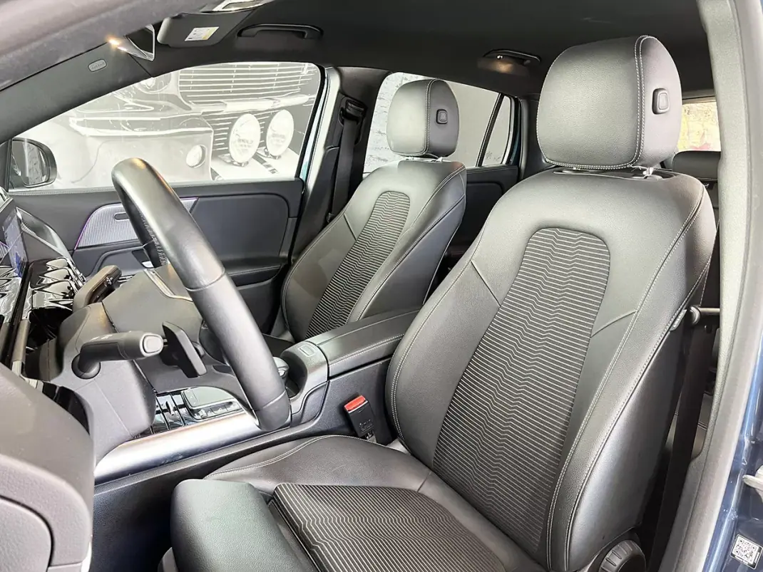 Mercedes-Benz EQA 2021 - 30600 EUR, 49282 km - AUTO.MOTO.pt - 49282km - foto 7 de 24