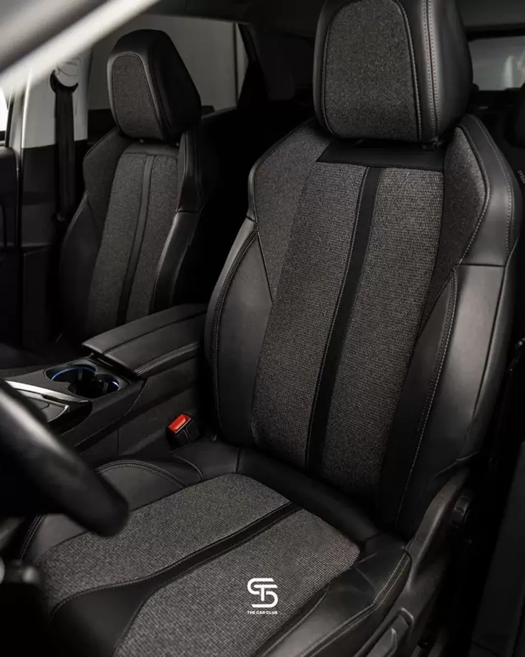 Peugeot 3008 2019 - 17950 EUR, 129000 km - AUTO.MOTO.pt - 129000km - foto 6 de 20