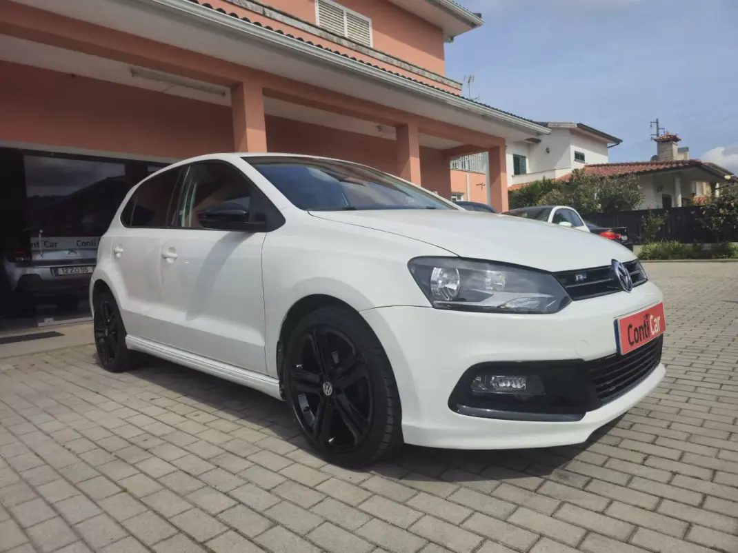 Volkswagen Polo 2014 - 8990 EUR, 127000 km - AUTO.MOTO.pt - 127000km - foto 1 de 16