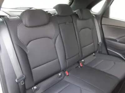 Hyundai i30 2019 - 14990 EUR, 108000 km - 108000km - foto 32 de 42